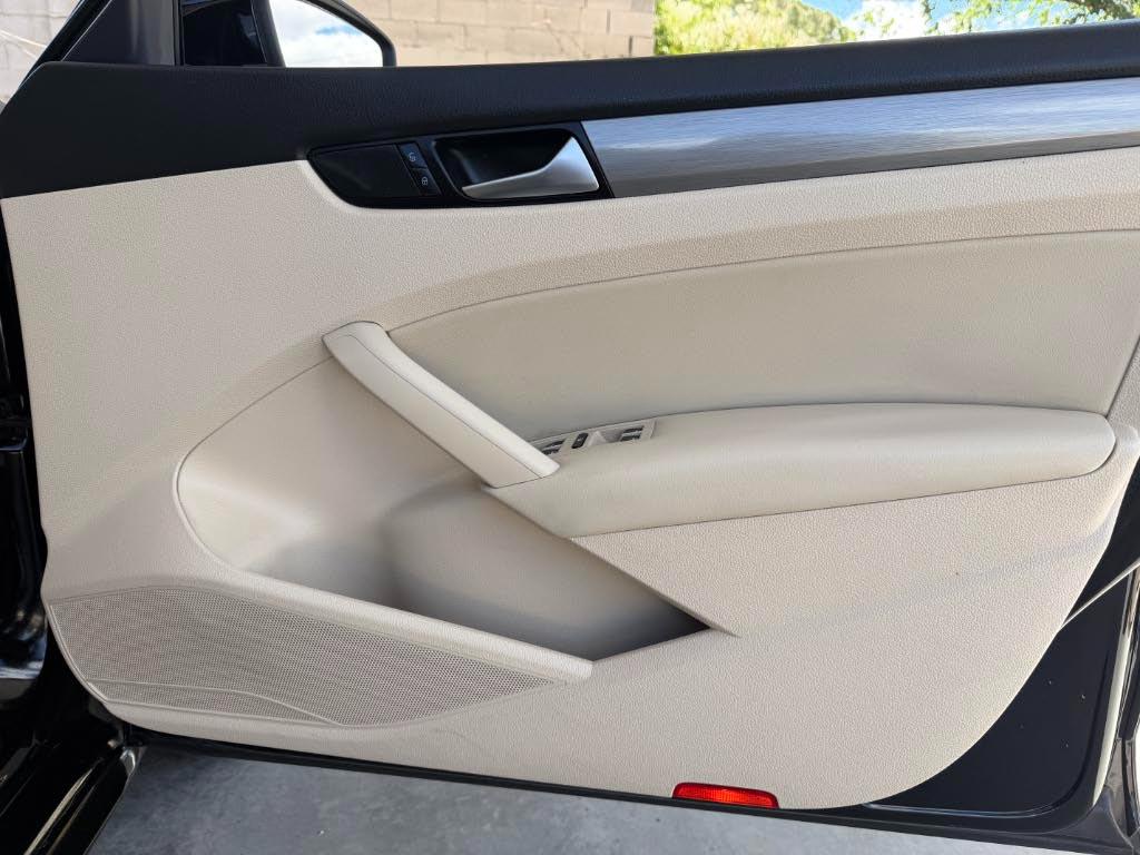 Volkswagen Passat  2014