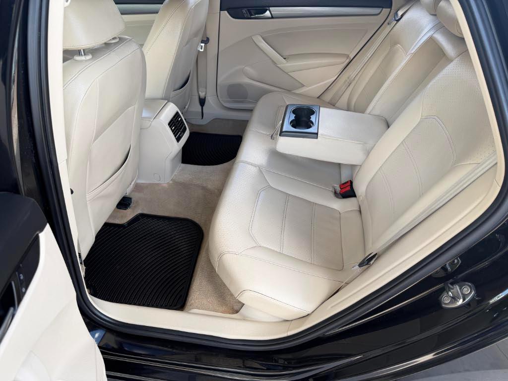 Volkswagen Passat  2014