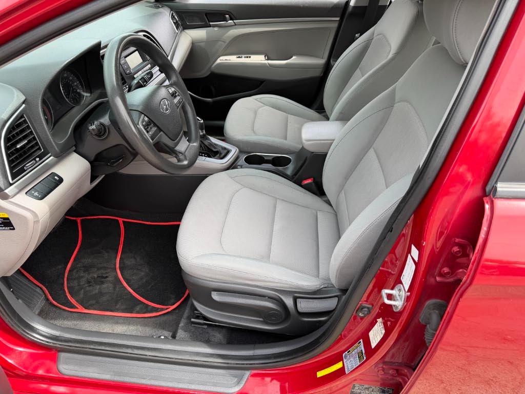 Hyundai Elantra SE 2017