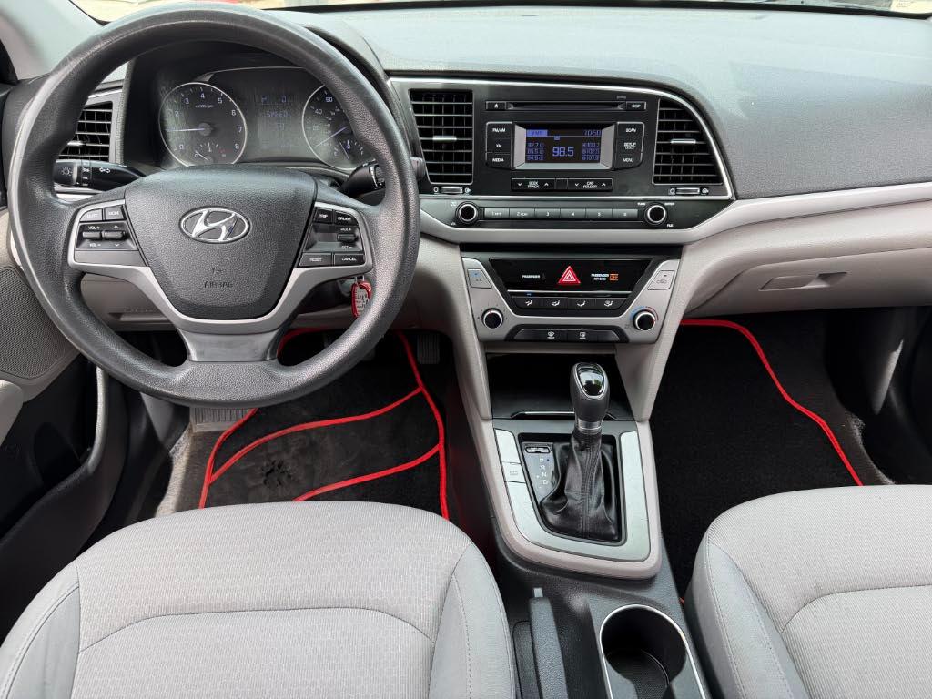 Hyundai Elantra SE 2017
