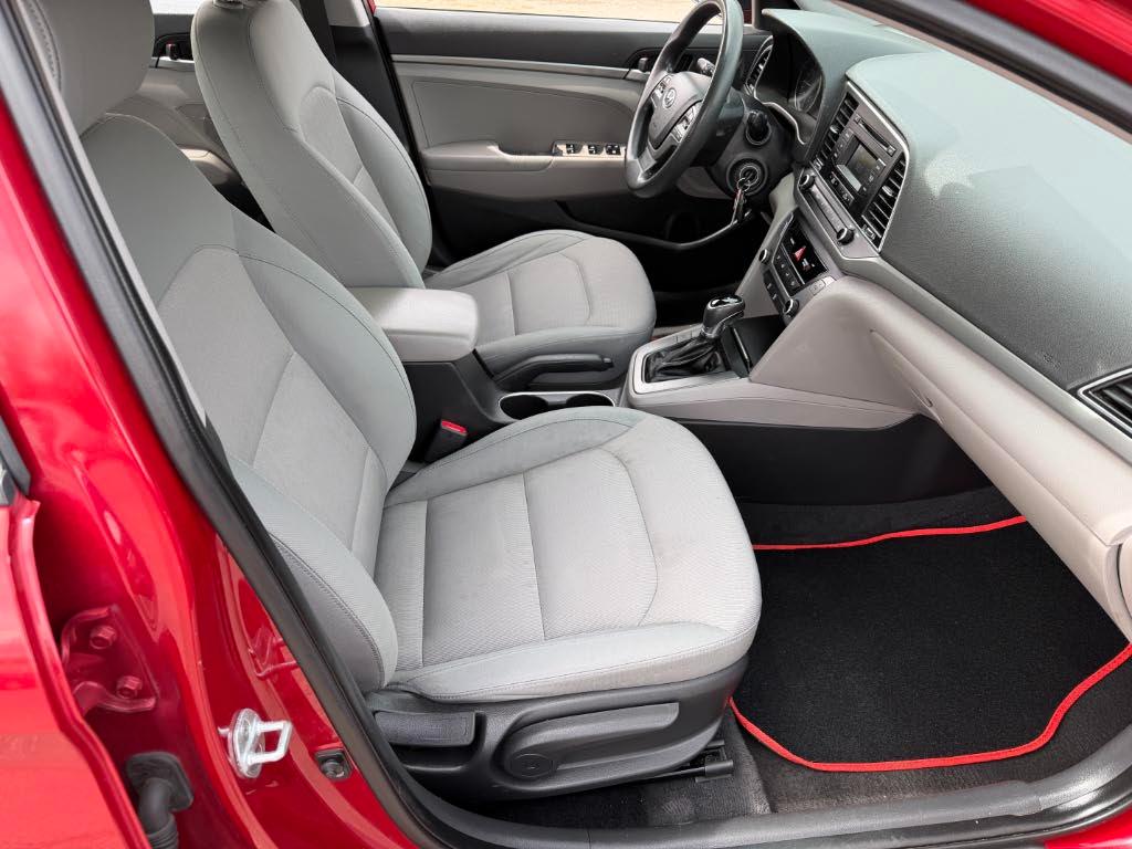 Hyundai Elantra SE 2017