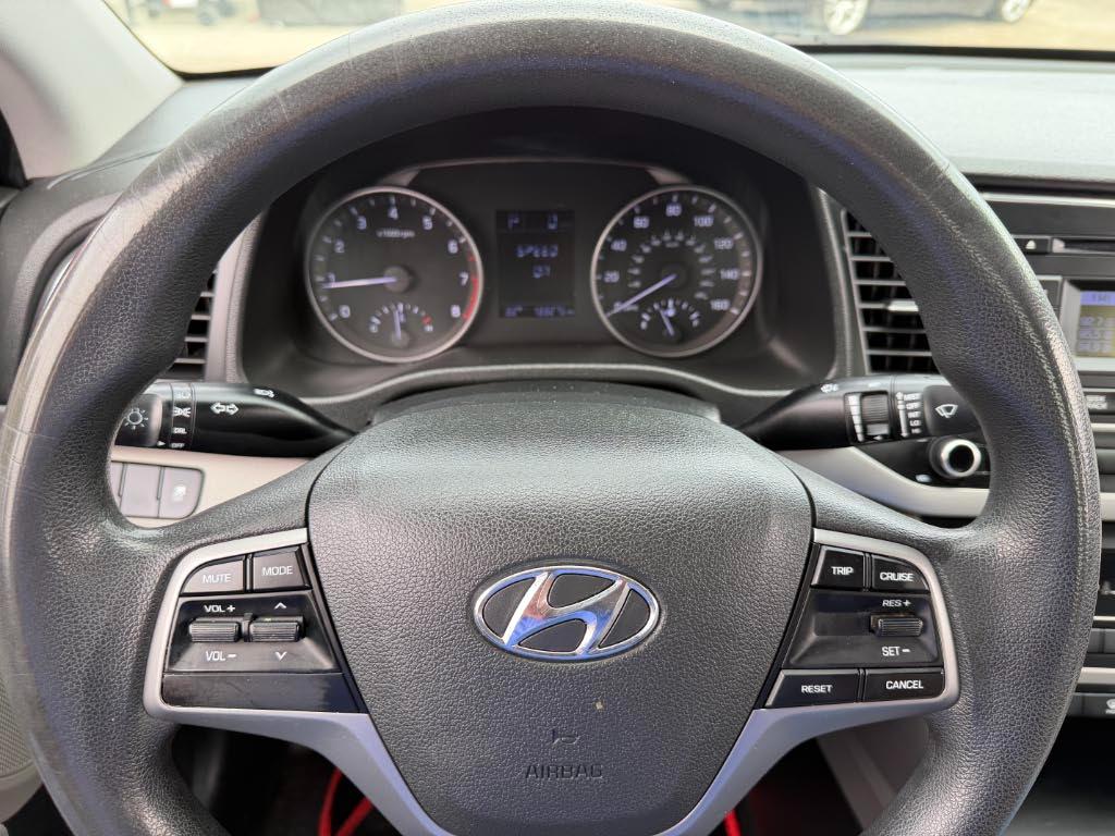 Hyundai Elantra SE 2017