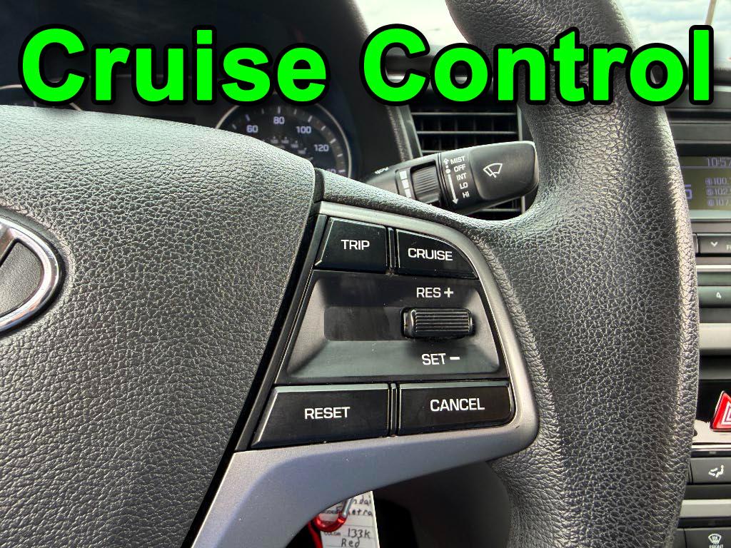 Hyundai Elantra SE 2017