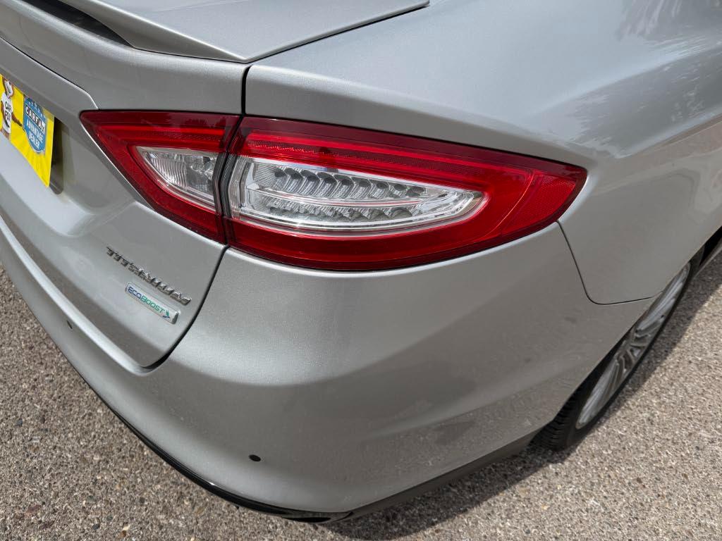 Ford Fusion Titanium 2016