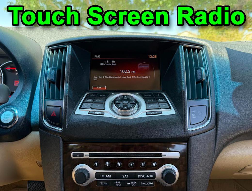 Nissan Maxima S 2011