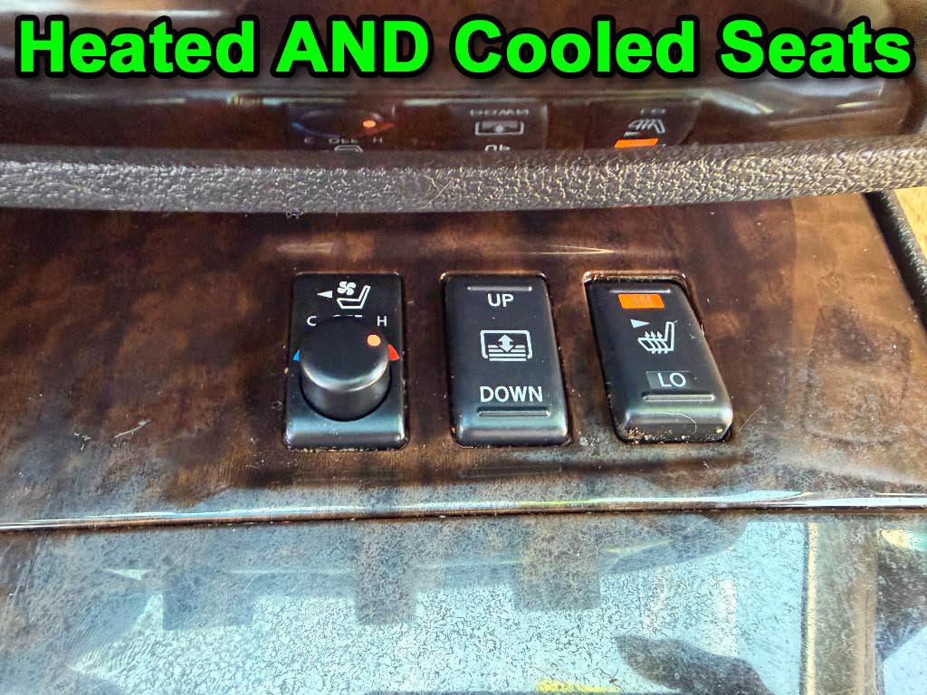 Nissan Maxima S 2011