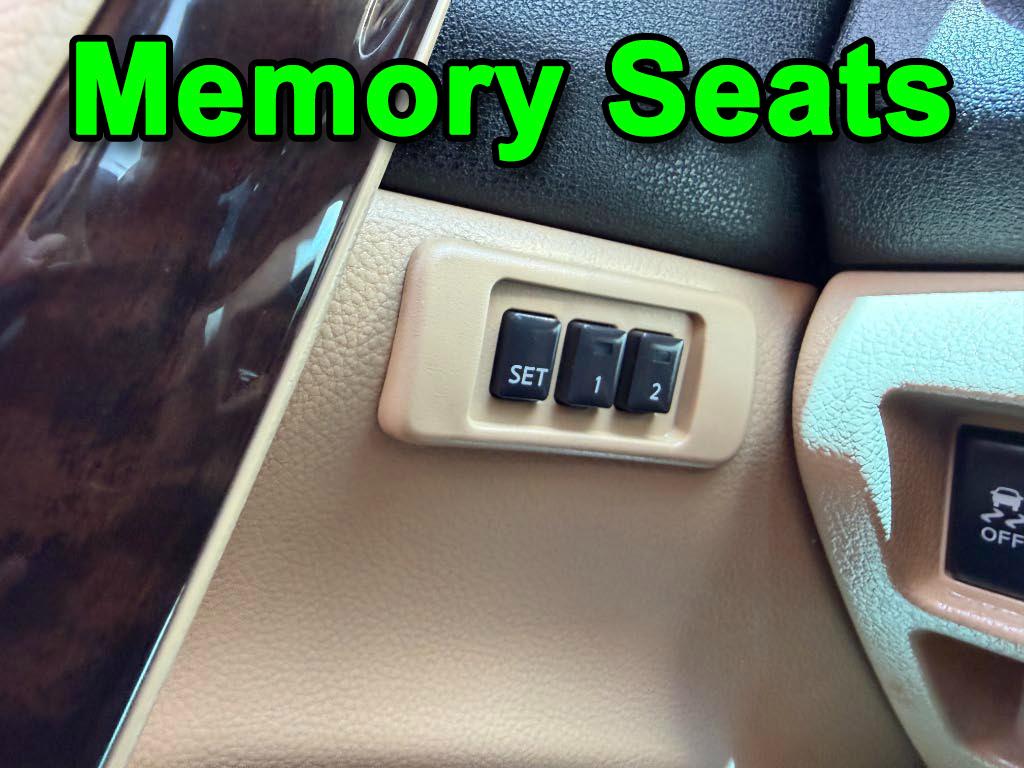 Nissan Maxima S 2011