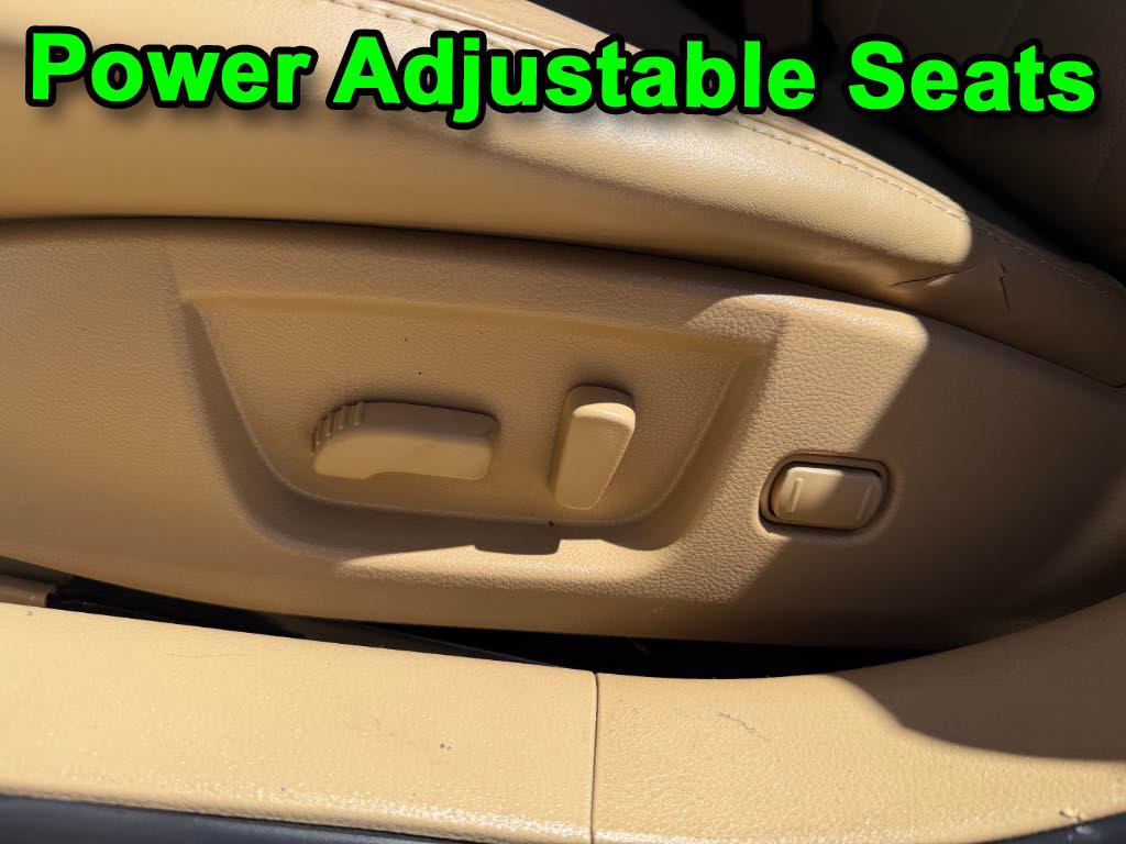 Nissan Maxima S 2011