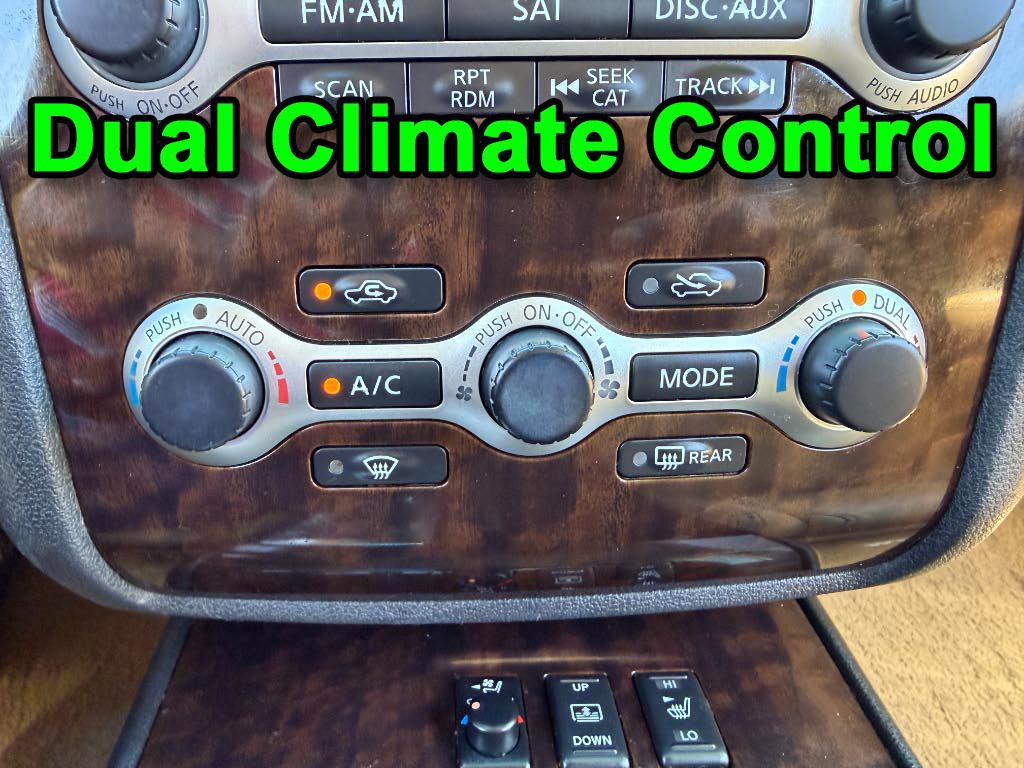 Nissan Maxima S 2011