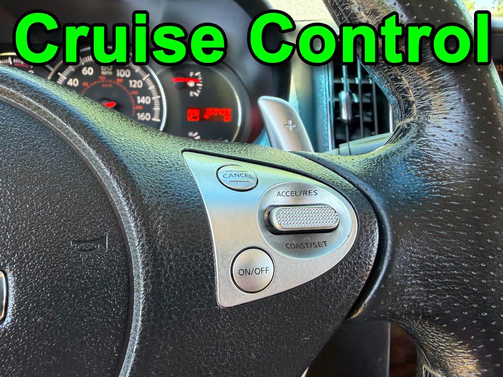 Nissan Maxima S 2011