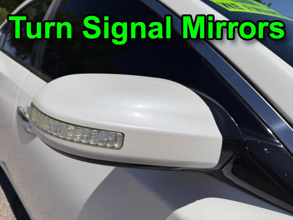 Nissan Maxima S 2011