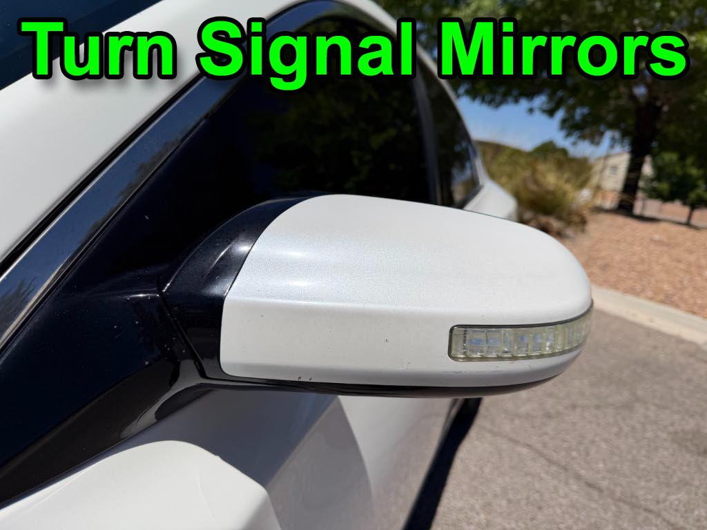 Nissan Maxima S 2011