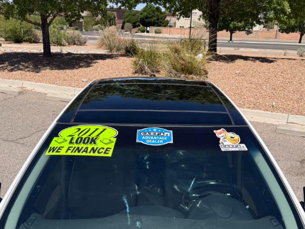 Nissan Maxima S 2011