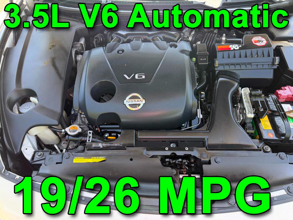 Nissan Maxima S 2011