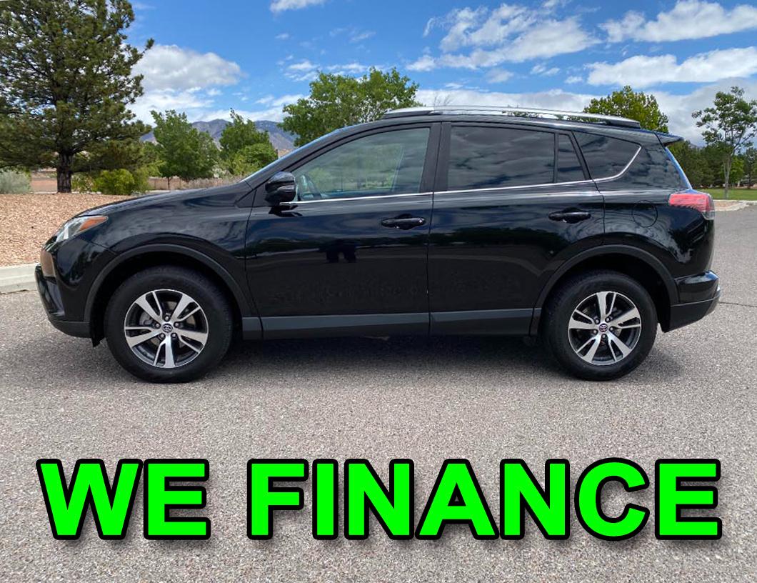 Toyota RAV4 XLE 2017