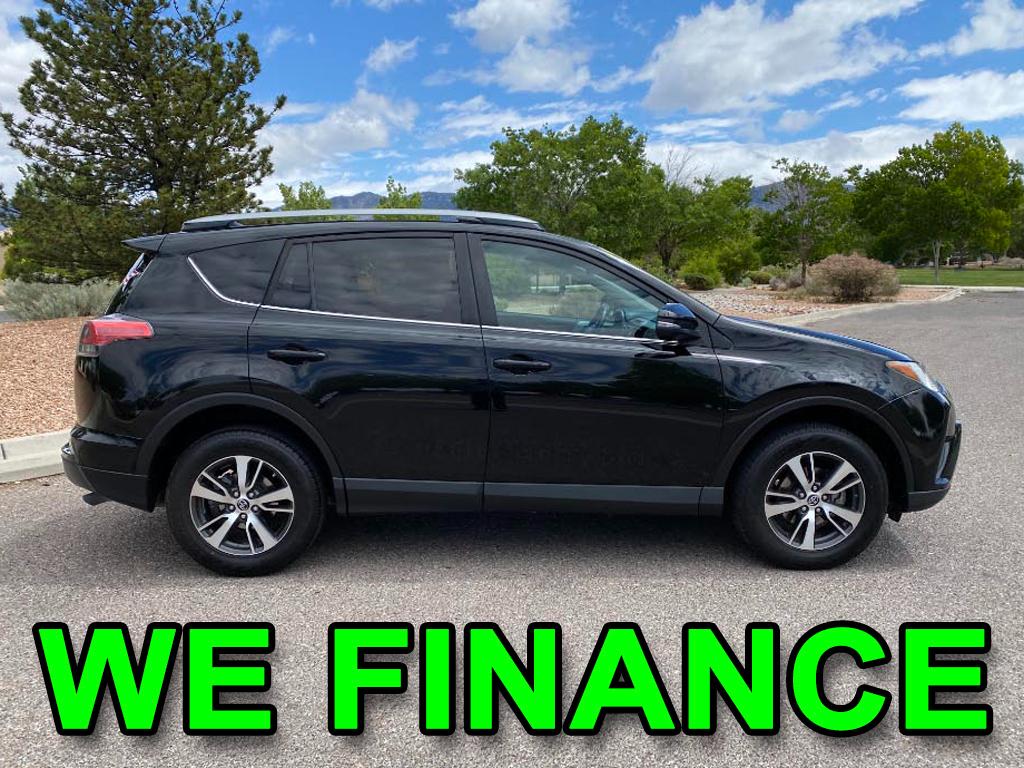 Toyota RAV4 XLE 2017