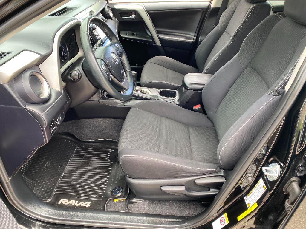 Toyota RAV4 XLE 2017