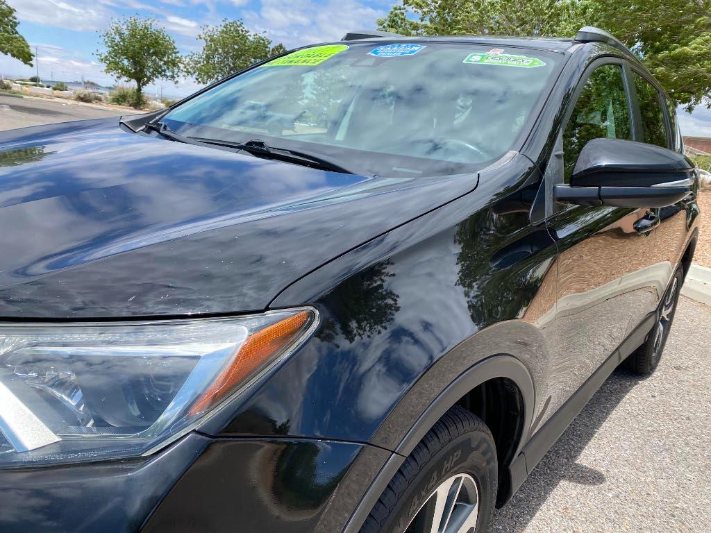 Toyota RAV4 XLE 2017
