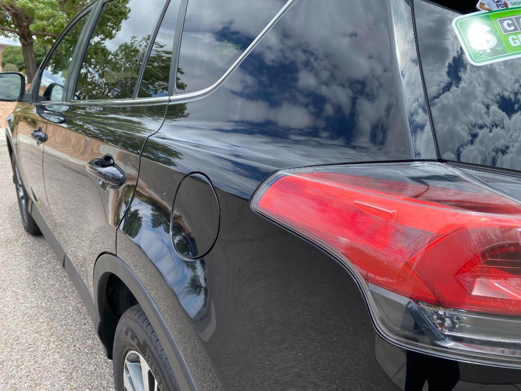Toyota RAV4 XLE 2017