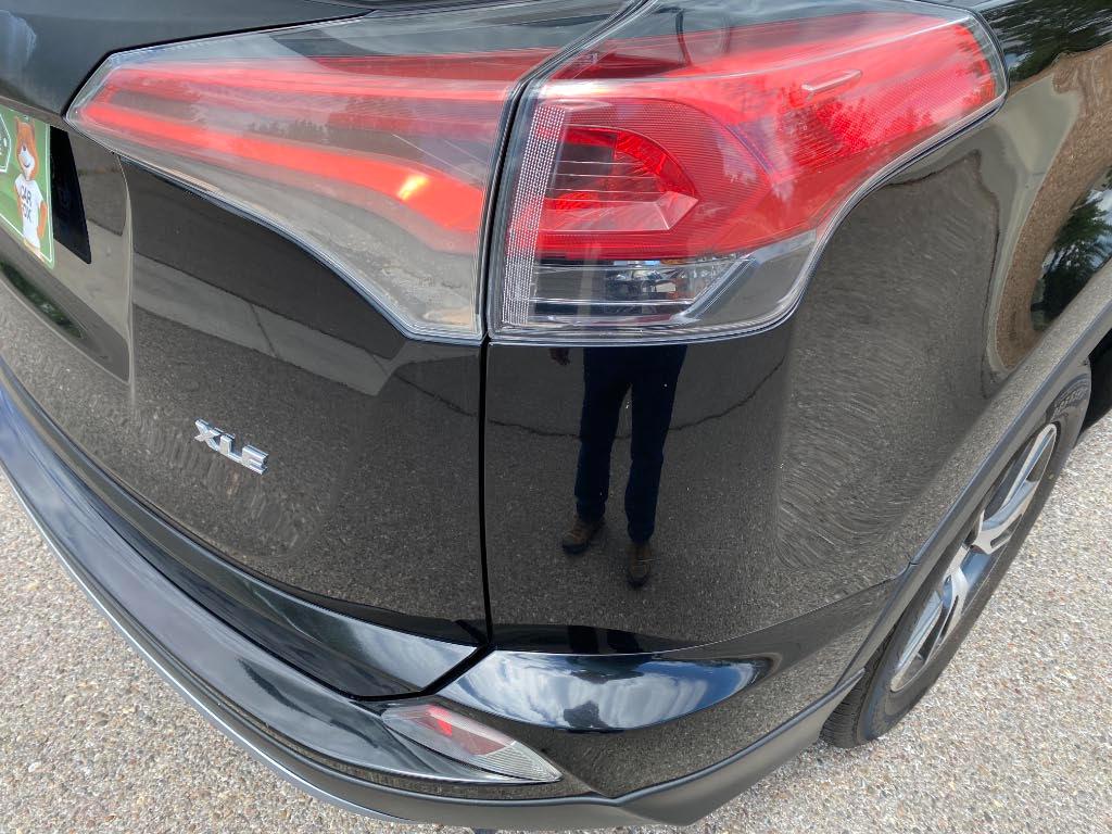 Toyota RAV4 XLE 2017