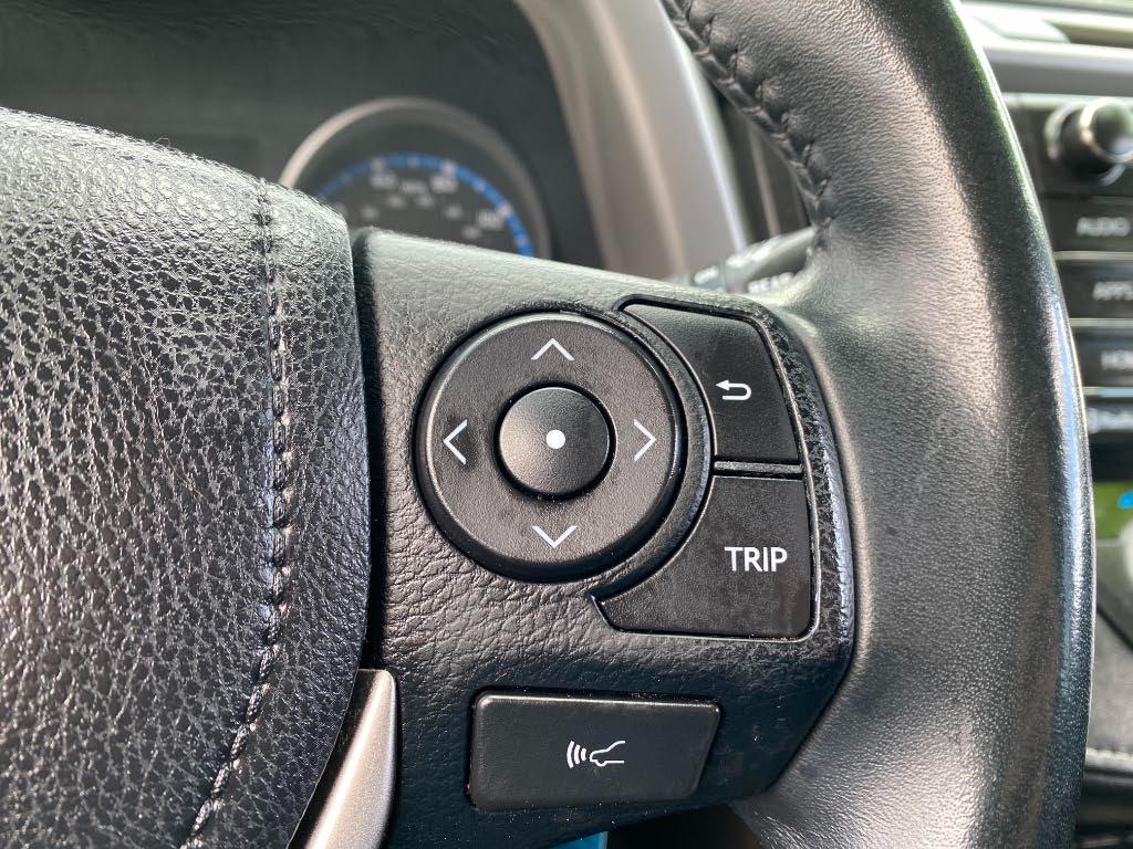 Toyota RAV4 XLE 2017