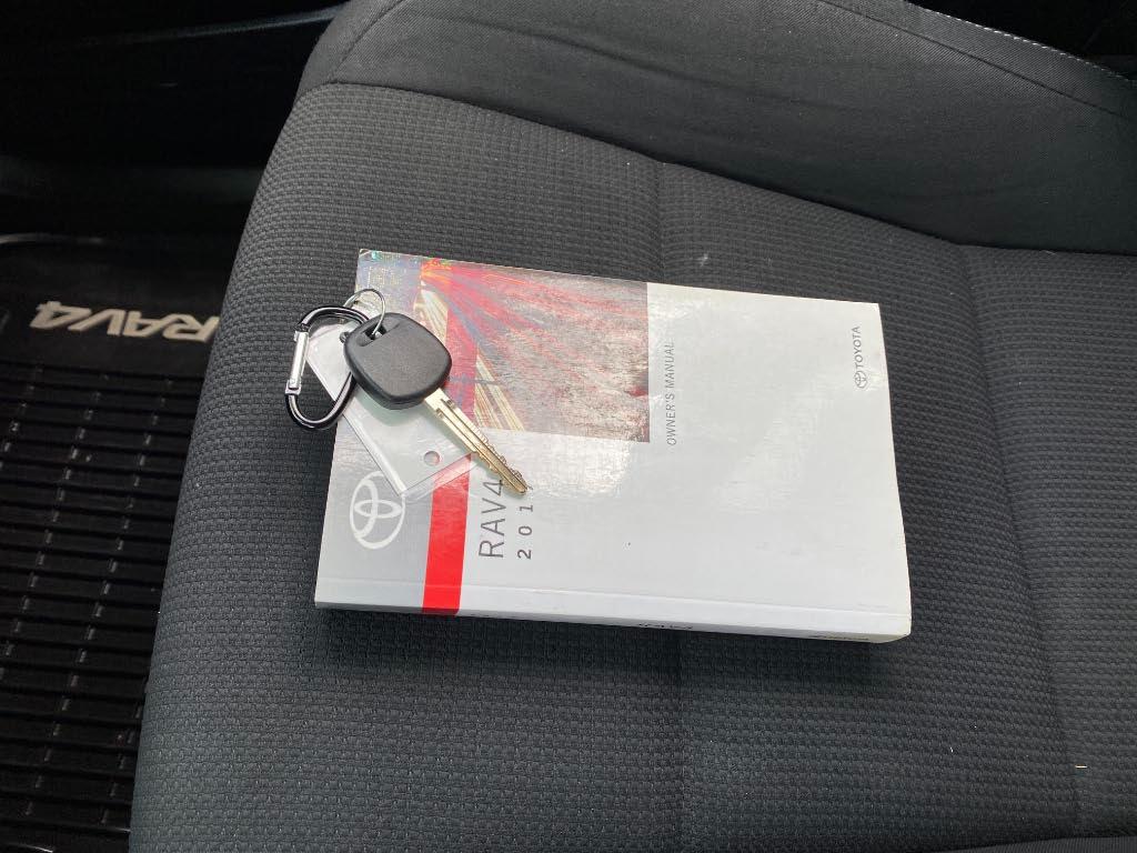 Toyota RAV4 XLE 2017
