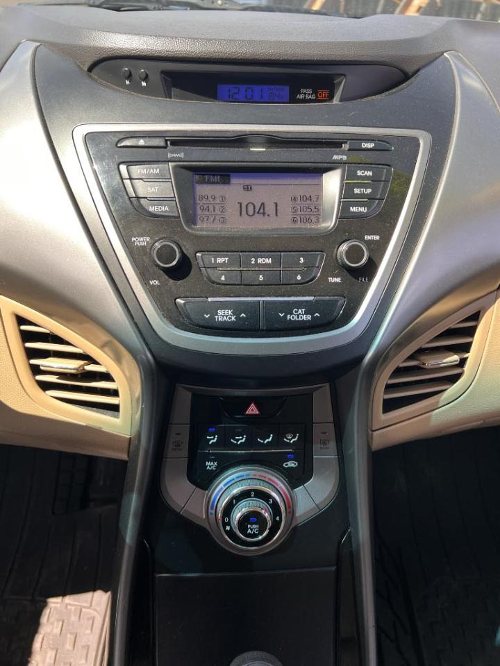 Hyundai ELANTRA GLS/SE/  2013