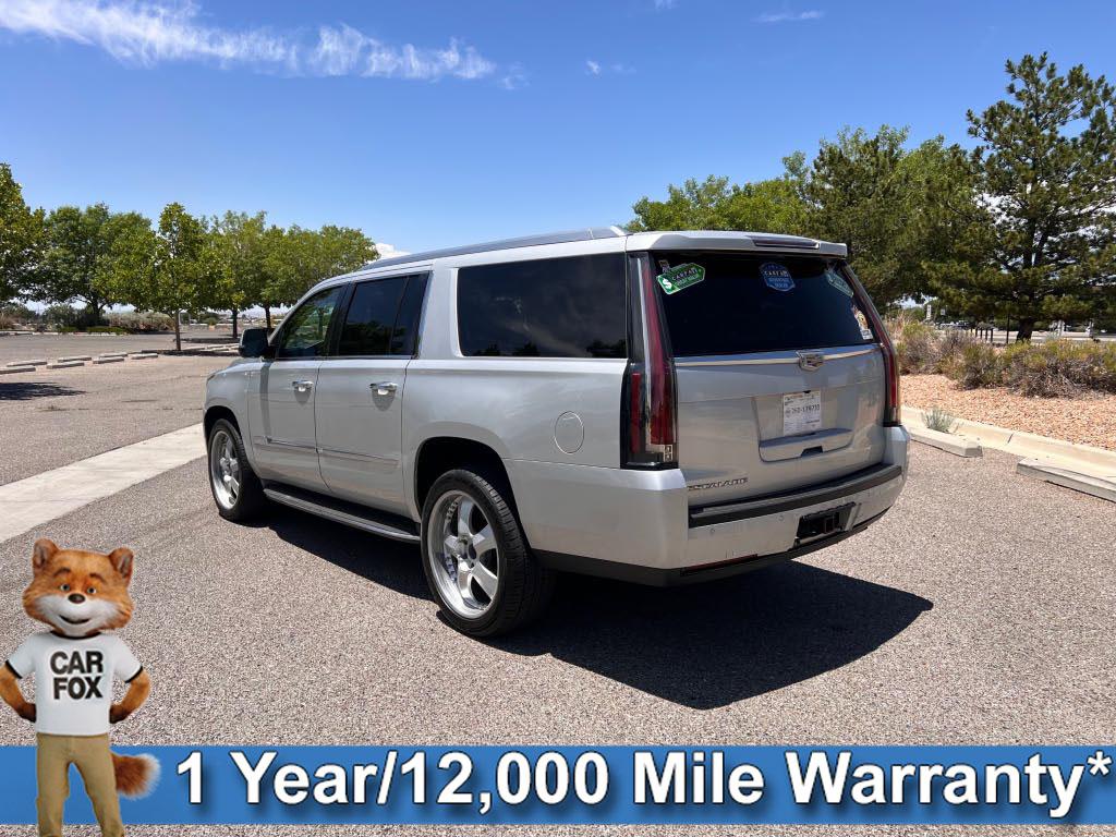 Cadillac Escalade ESV Luxury 4WD 2016