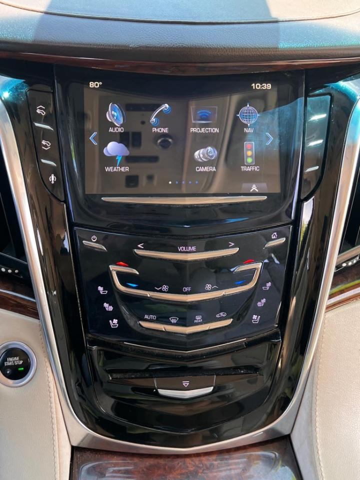 Cadillac Escalade ESV Luxury 4WD 2016