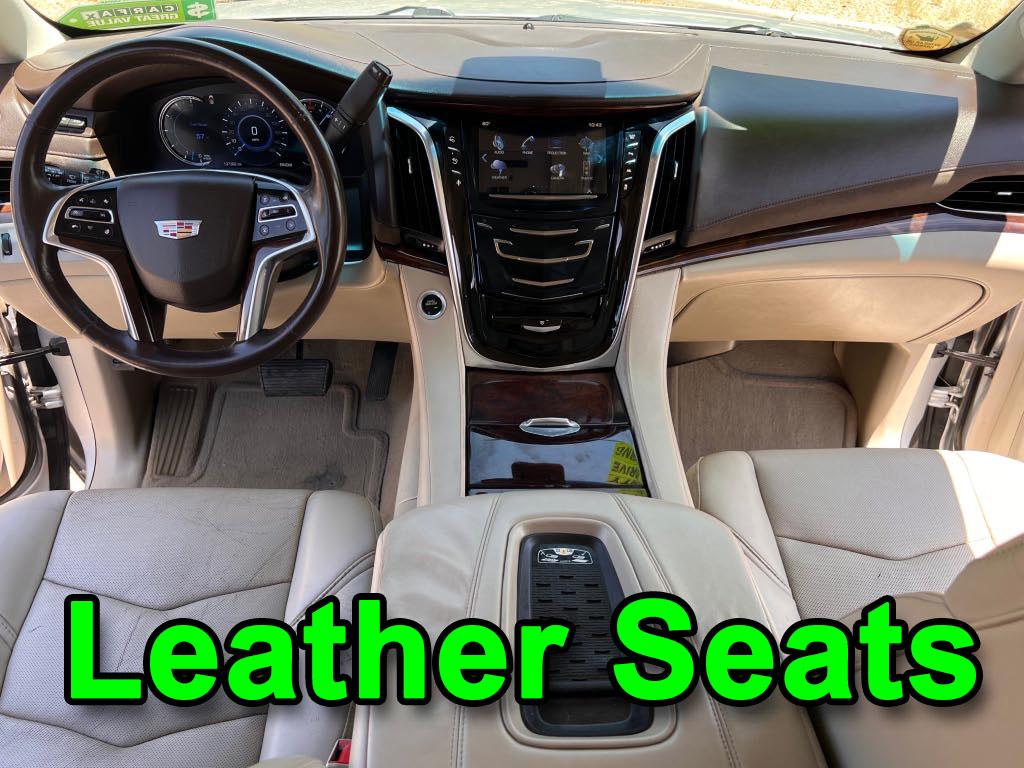 Cadillac Escalade ESV Luxury 4WD 2016