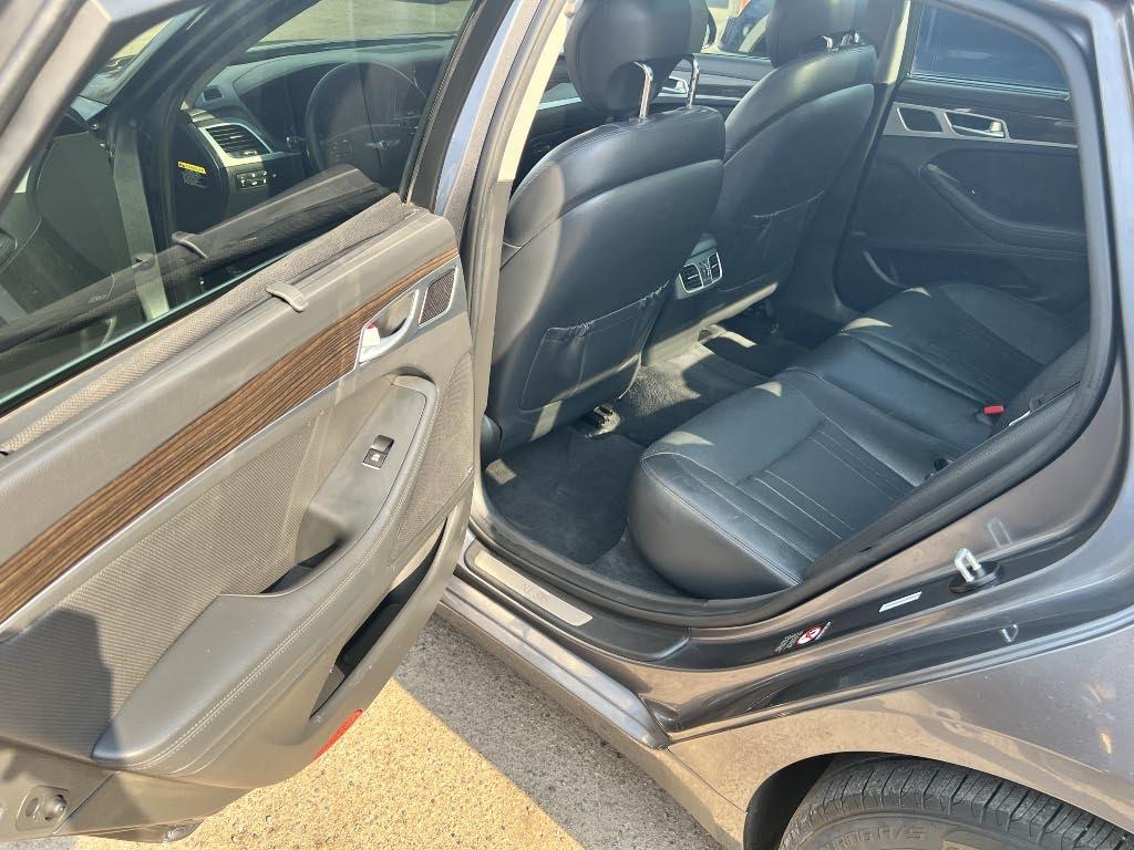 Genesis G80 3.8 2015