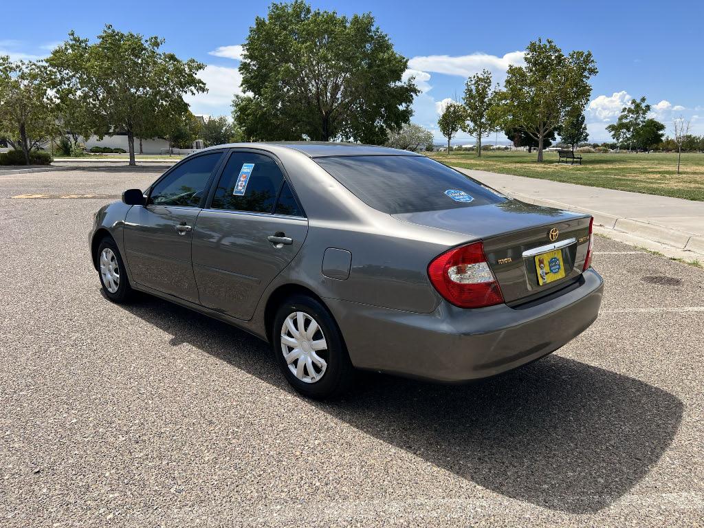 Toyota Camry LE 2002