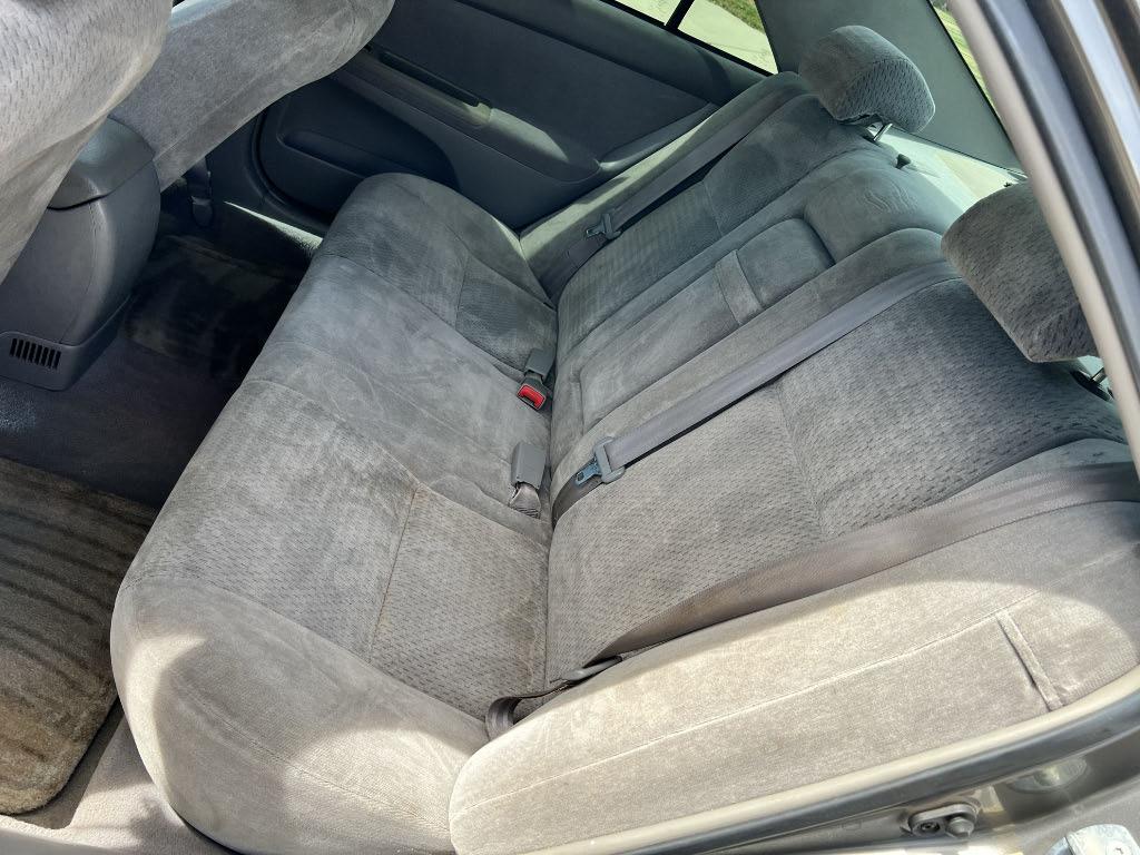 Toyota Camry LE 2002