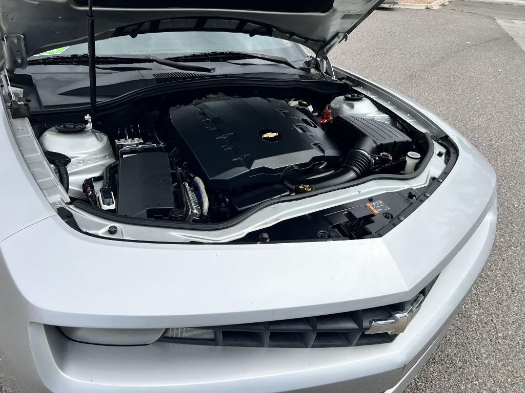 Chevrolet Camaro LS Coupe 2012