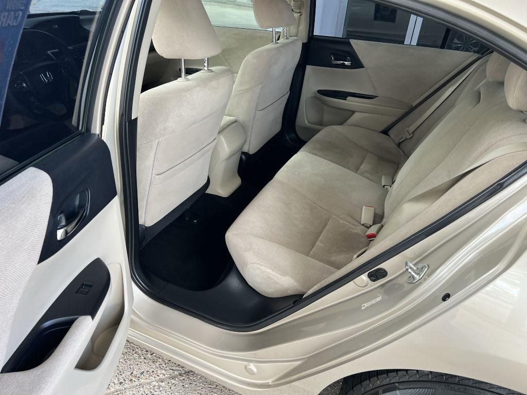 Honda Accord LX Sedan CVT 2013