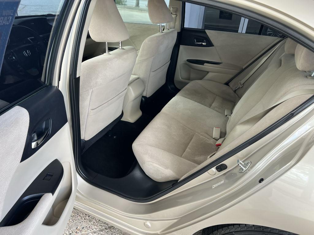 Honda Accord LX Sedan CVT 2013