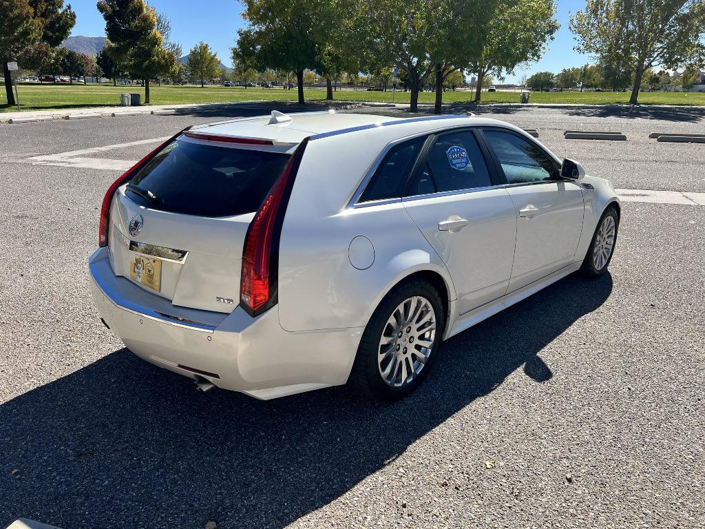 Cadillac CTS Sport Wagon 3.6L Premium AWD w/Navi 2010