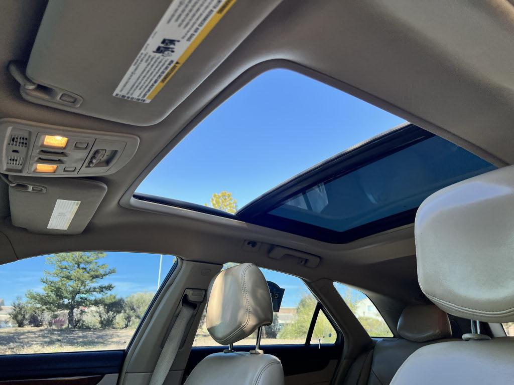 Cadillac CTS Sport Wagon 3.6L Premium AWD w/Navi 2010