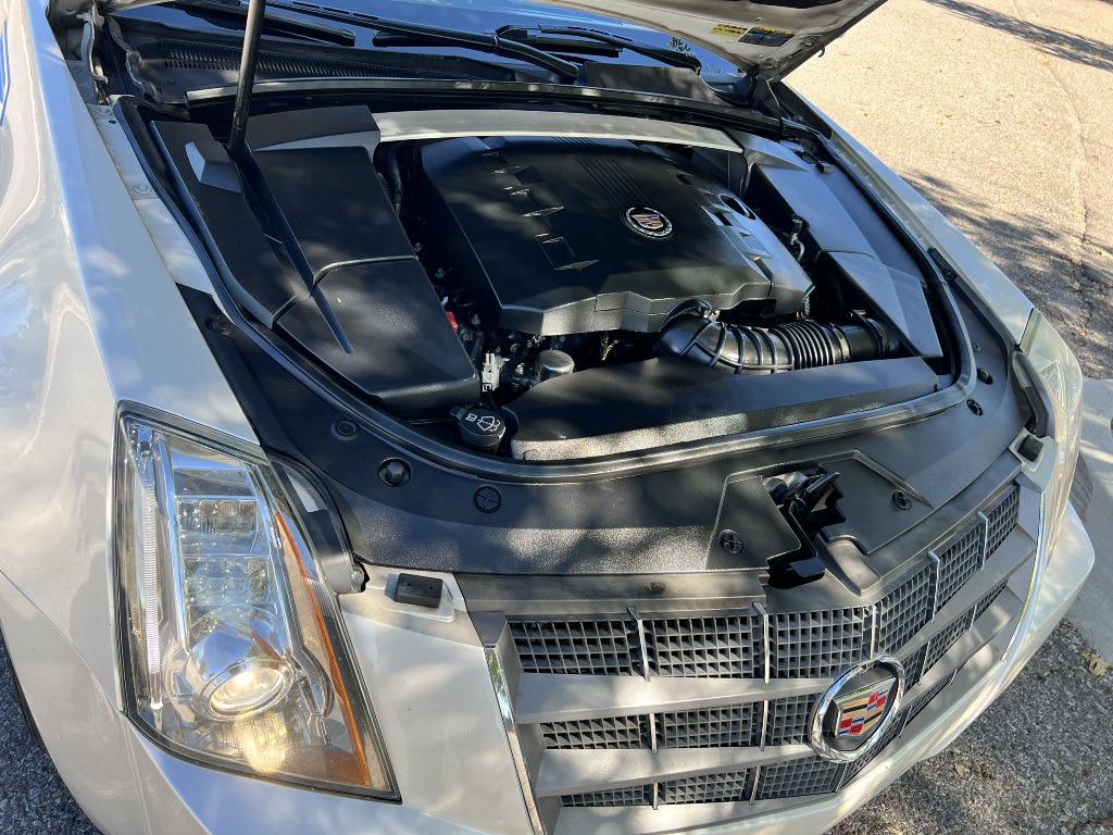 Cadillac CTS Sport Wagon 3.6L Premium AWD w/Navi 2010