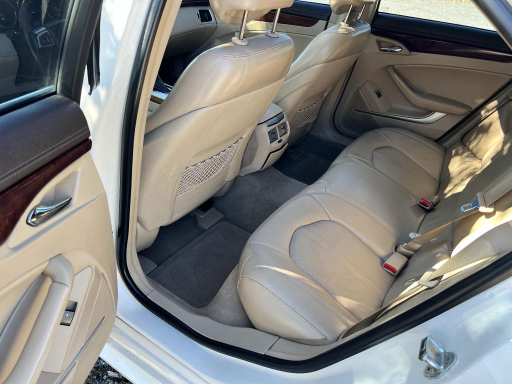 Cadillac CTS Sport Wagon 3.6L Premium AWD w/Navi 2010