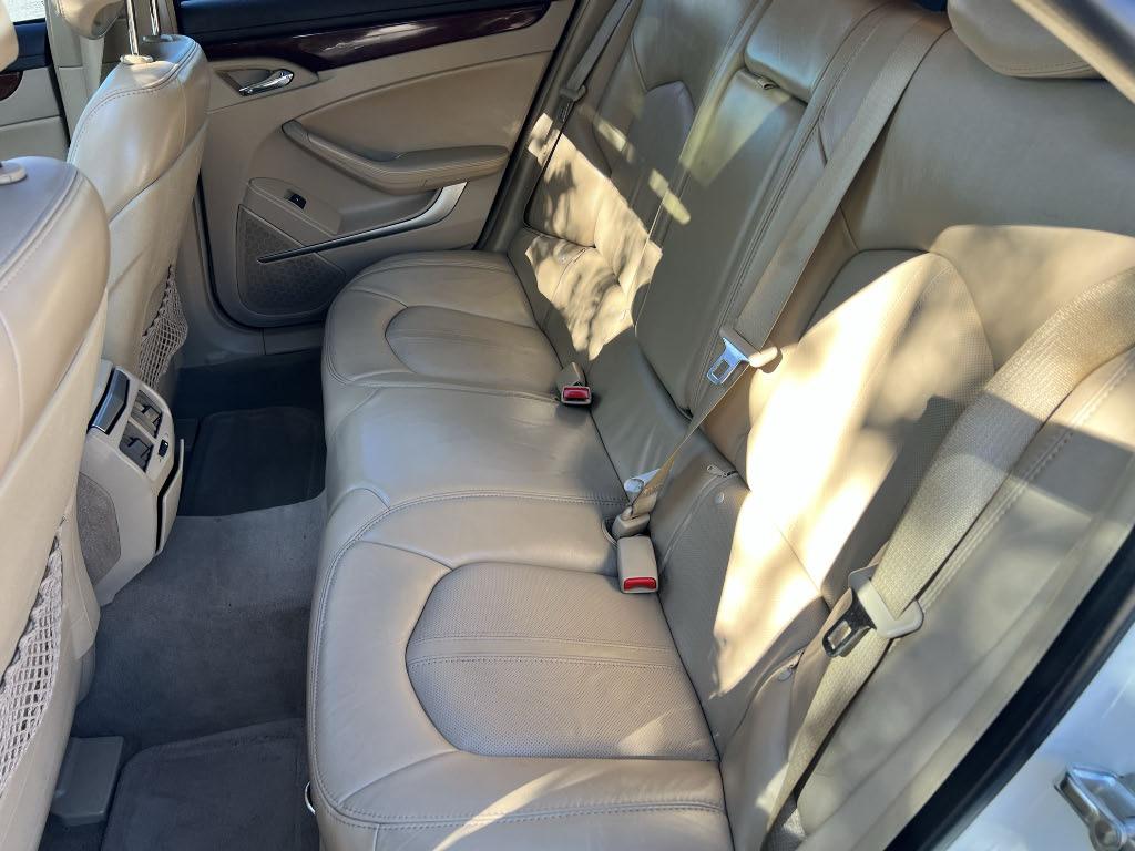 Cadillac CTS Sport Wagon 3.6L Premium AWD w/Navi 2010