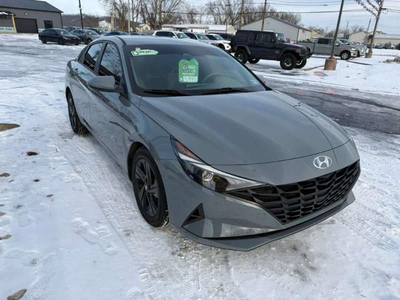 Hyundai Elantra SEL 2021