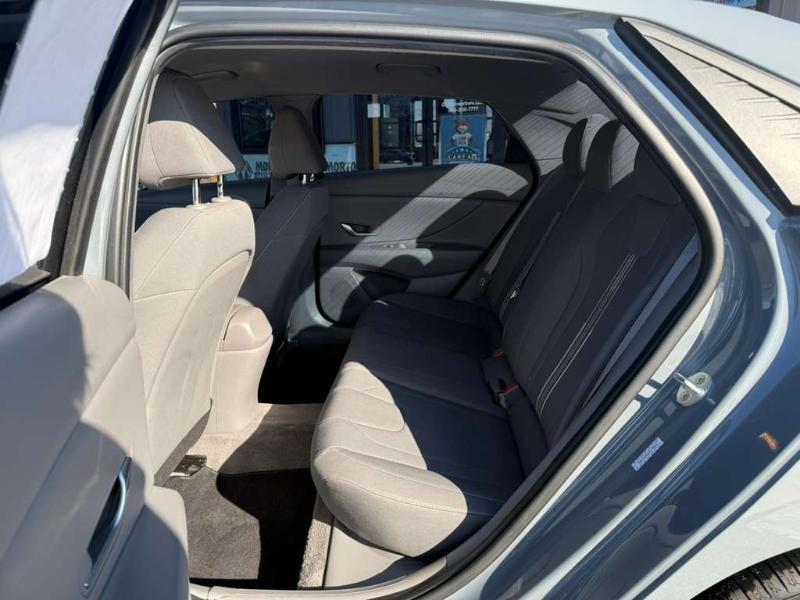 Hyundai Elantra SEL 2021