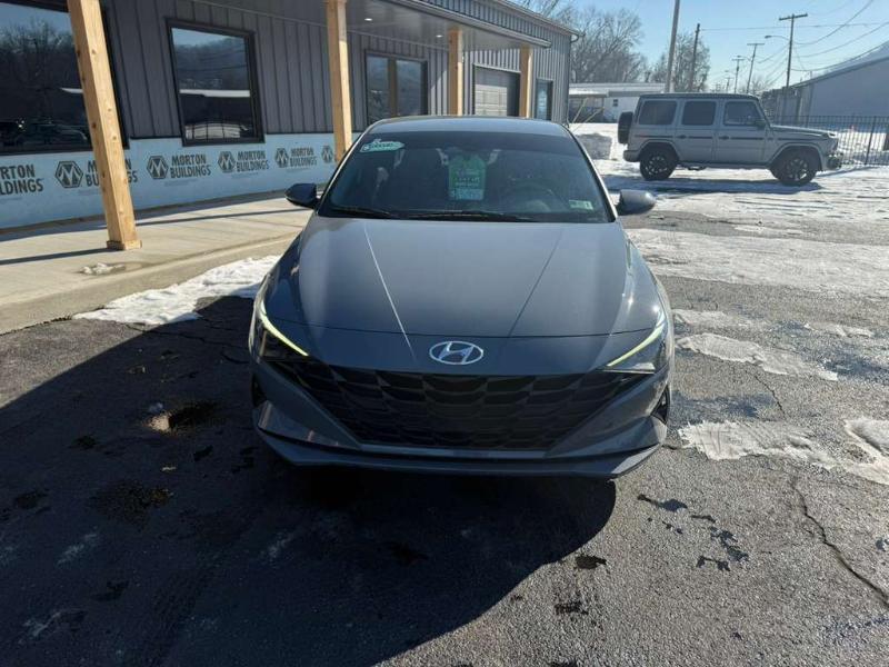 Hyundai Elantra SEL 2021