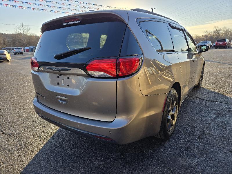Chrysler Pacifica Touring-L 2018