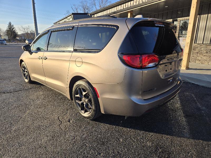 Chrysler Pacifica Touring-L 2018