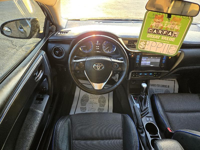 Toyota Corolla L CVT 2017