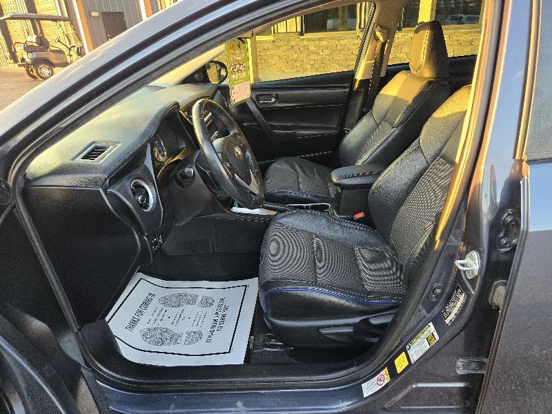 Toyota Corolla L CVT 2017