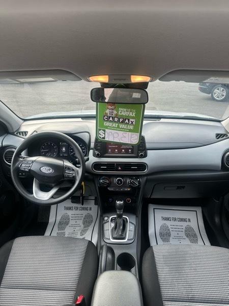 Hyundai Kona SE 2021