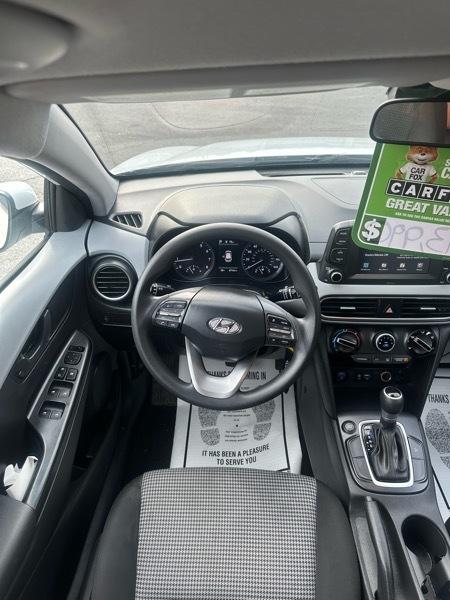 Hyundai Kona SE 2021